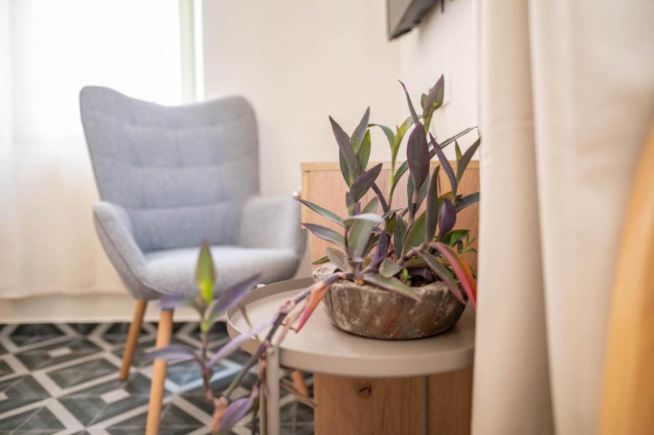 Kosnian City Suites B Экстерьер фото