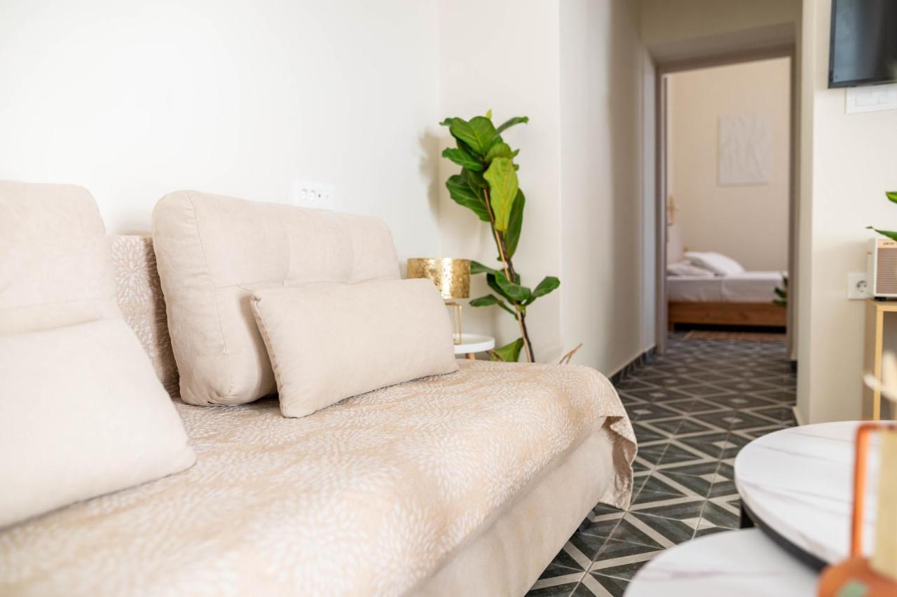 Kosnian City Suites B Экстерьер фото
